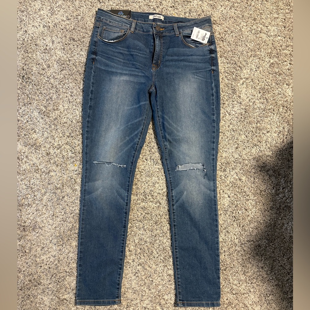 NWT Refuge Distressed Blue Skinny Jeans Size 14